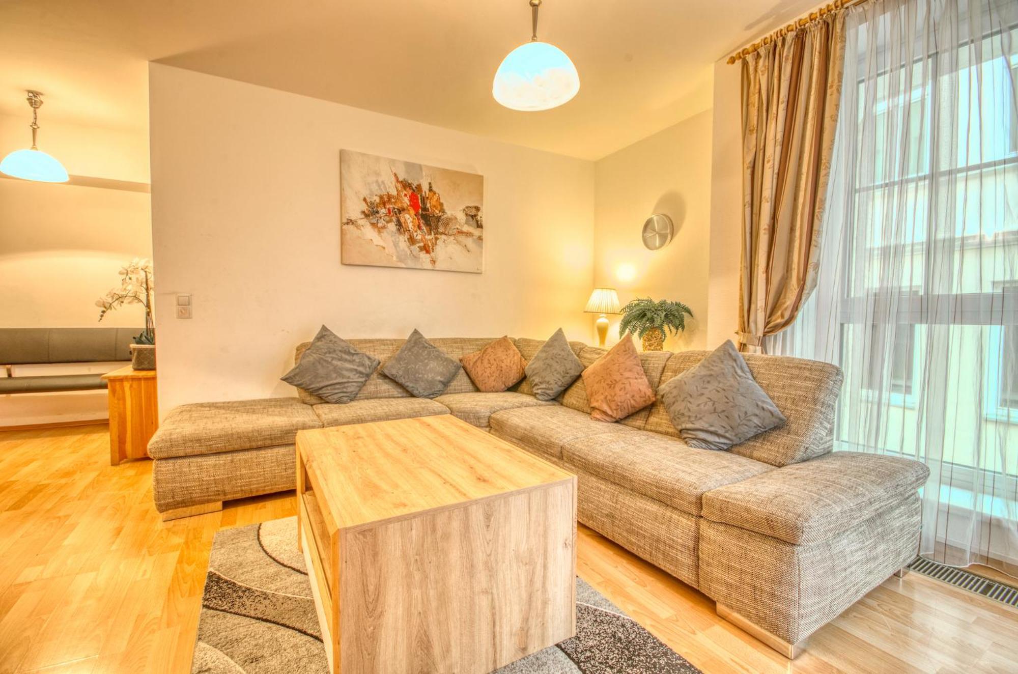 Zeller City Apt Aydin - By Alpen Apartments Τσελ αμ Ζέε Εξωτερικό φωτογραφία